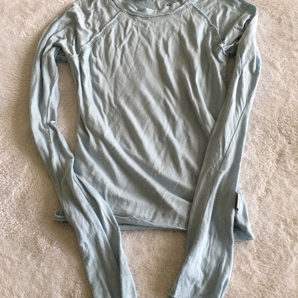 Guess - Picture 5 of 7